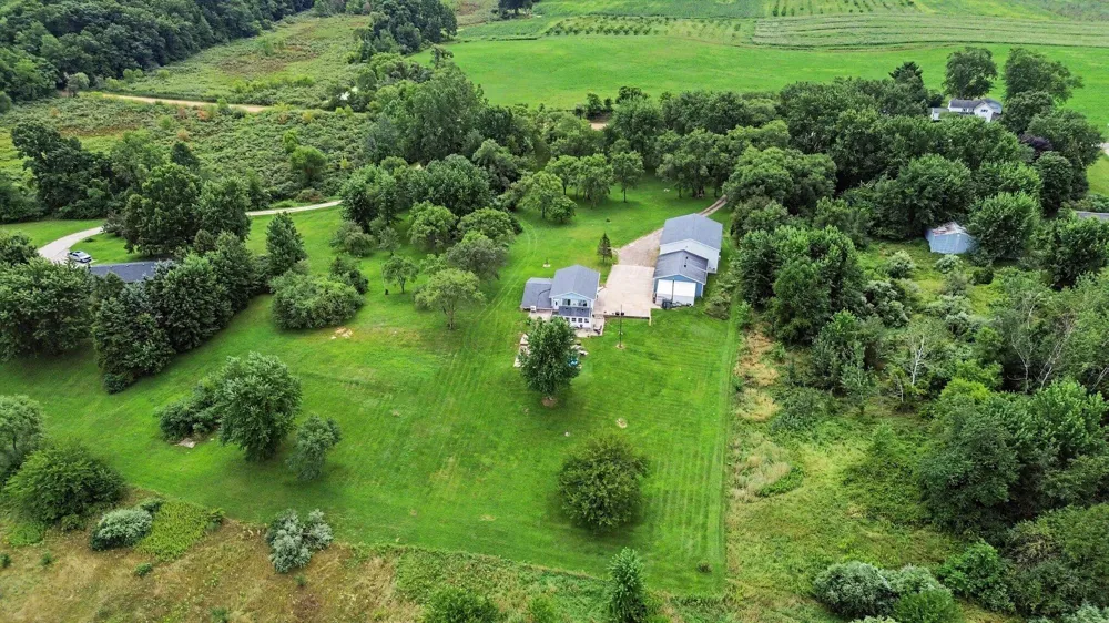 6793 Carmody Road Coloma Charter Township, MI 49038