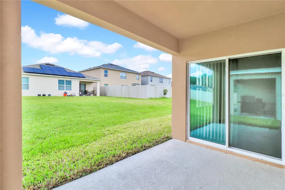 1274 IGUANA LOOP Davenport, FL 33897