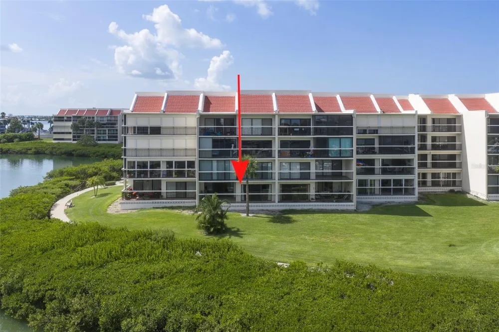 7903 SAILBOAT KEY BOULEVARD S #102 South Pasadena, FL 33707