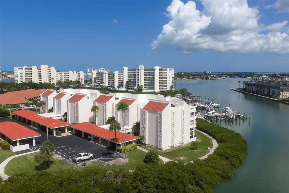 7903 SAILBOAT KEY BOULEVARD S #102 South Pasadena, FL 33707