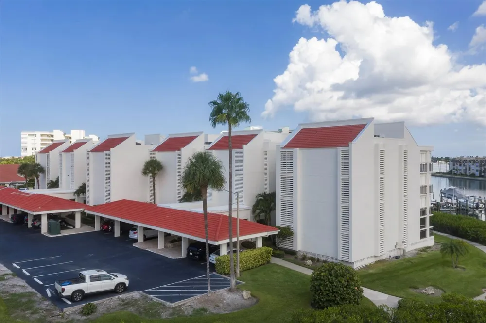 7903 SAILBOAT KEY BOULEVARD S #102 South Pasadena, FL 33707