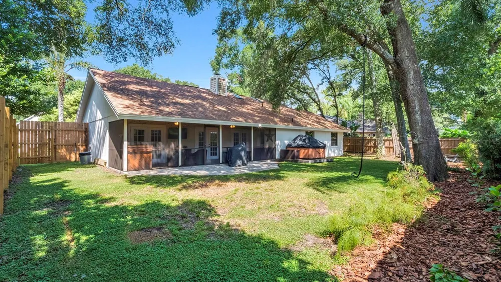 837 TOWERING OAK WAY Apopka, FL 32712