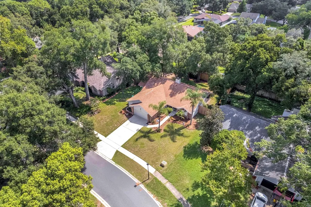 837 TOWERING OAK WAY Apopka, FL 32712