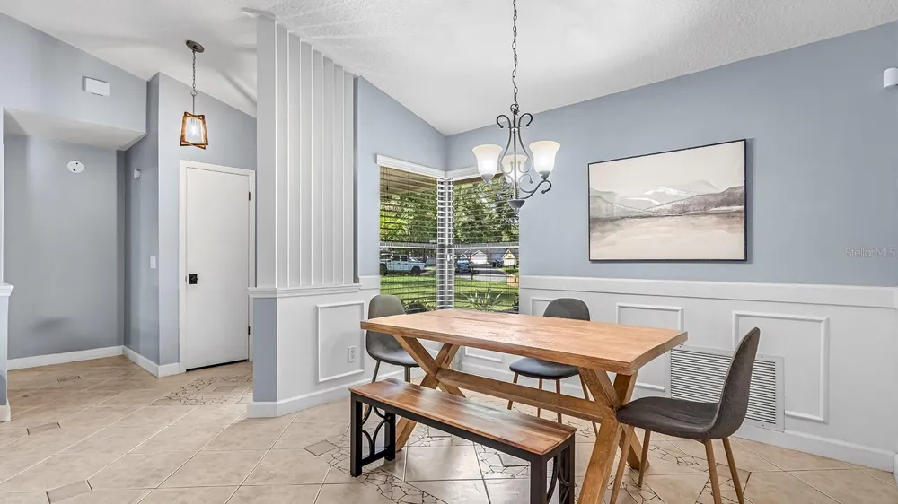 837 TOWERING OAK WAY Apopka, FL 32712
