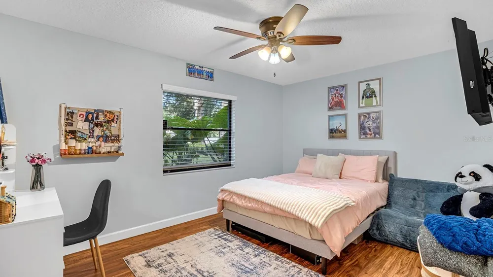 837 TOWERING OAK WAY Apopka, FL 32712