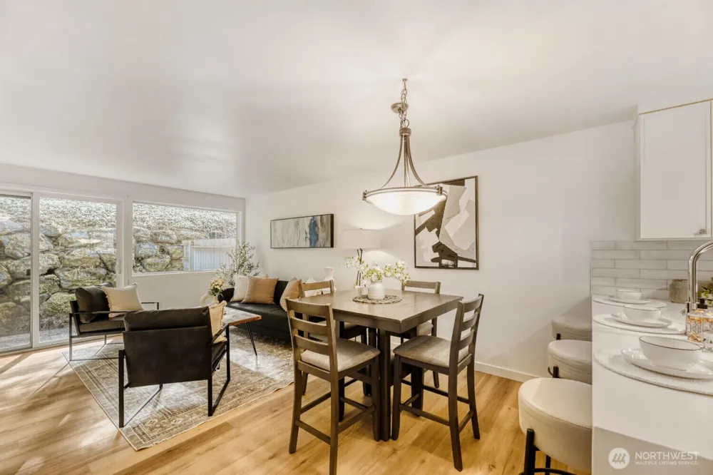 22906 Edmonds Way #10 Edmonds, WA 98020