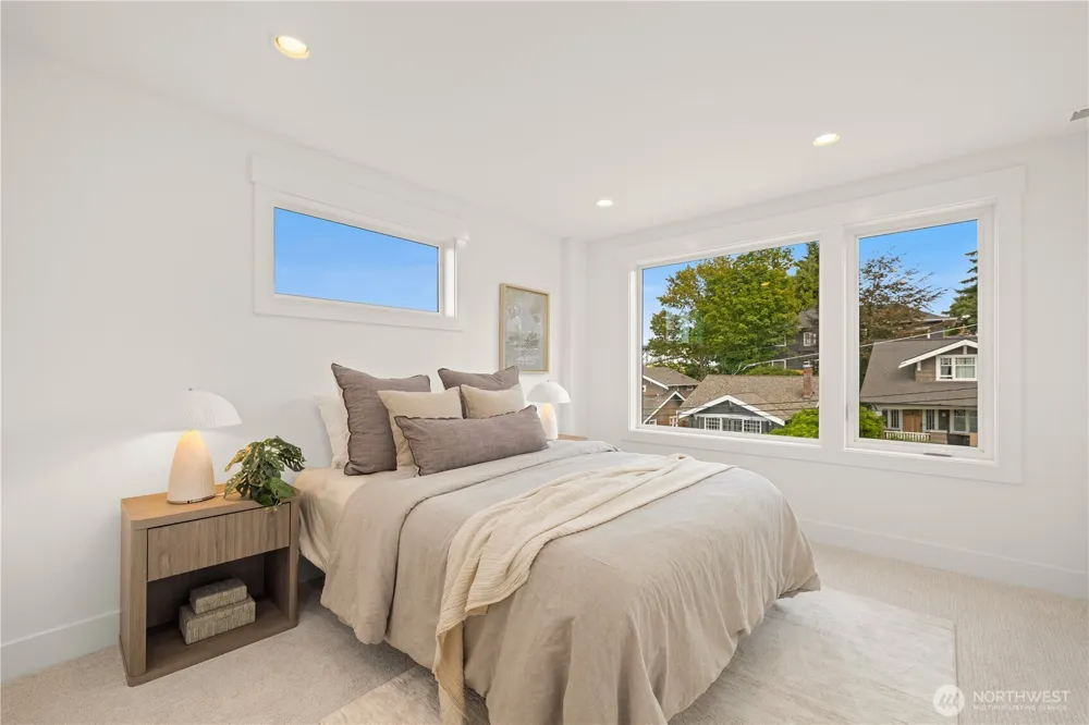2903 3rd Avenue Seattle, WA 98109