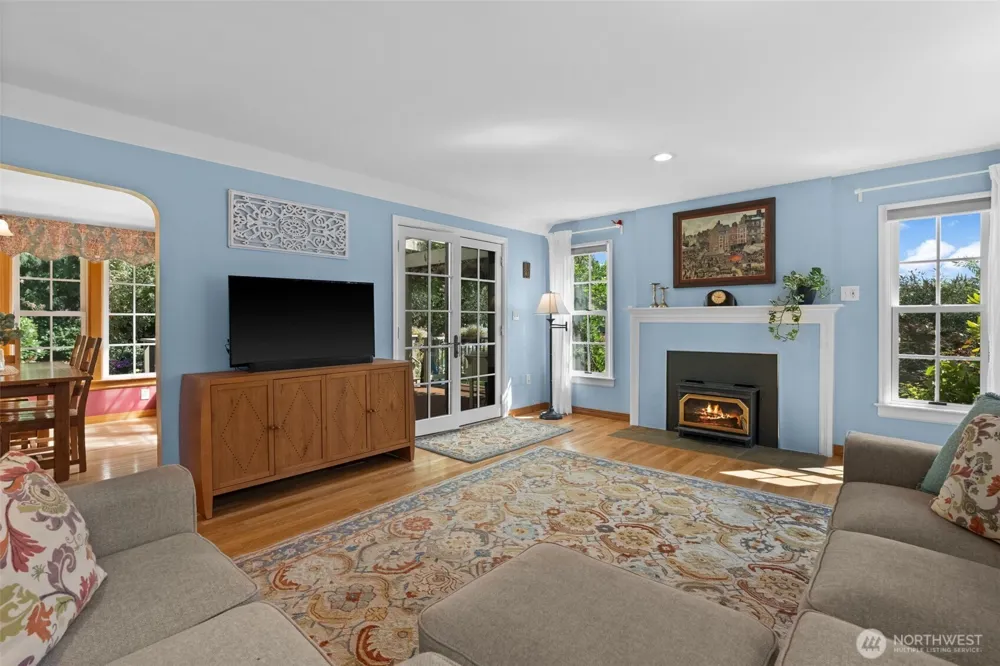 1867 Gossard St Enumclaw, WA 98022