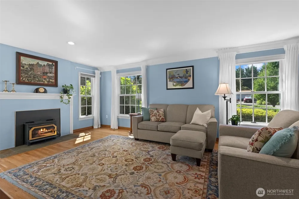 1867 Gossard St Enumclaw, WA 98022