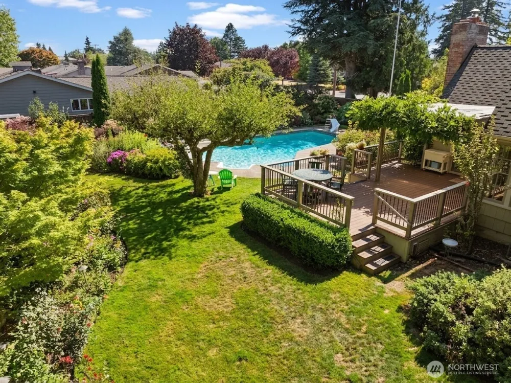 1867 Gossard St Enumclaw, WA 98022