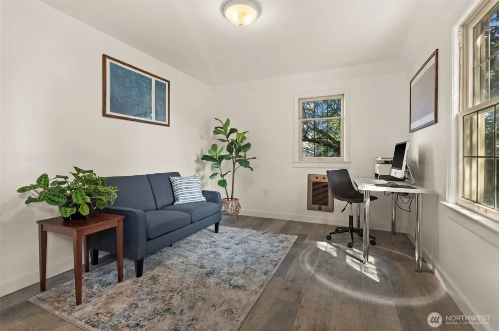 1867 Gossard St Enumclaw, WA 98022
