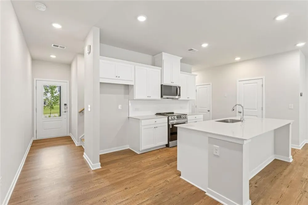 7457 Clover Lane #135 Flowery Branch, GA 30542