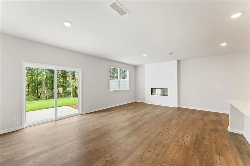 7457 Clover Lane #135 Flowery Branch, GA 30542