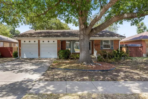1013 Bandera Lane