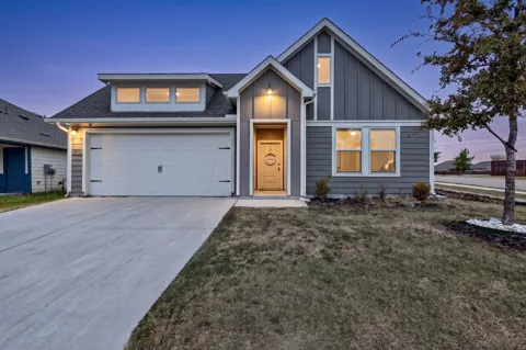 11129 Pond View Court