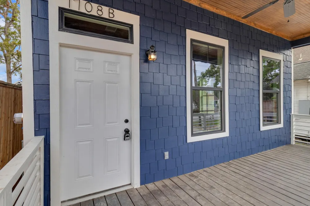 1708 Gentry Street #AB Houston, TX 77009