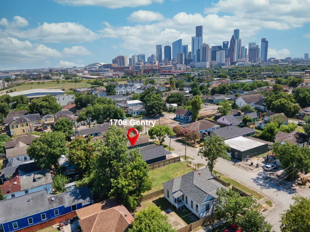 1708 Gentry Street #AB Houston, TX 77009