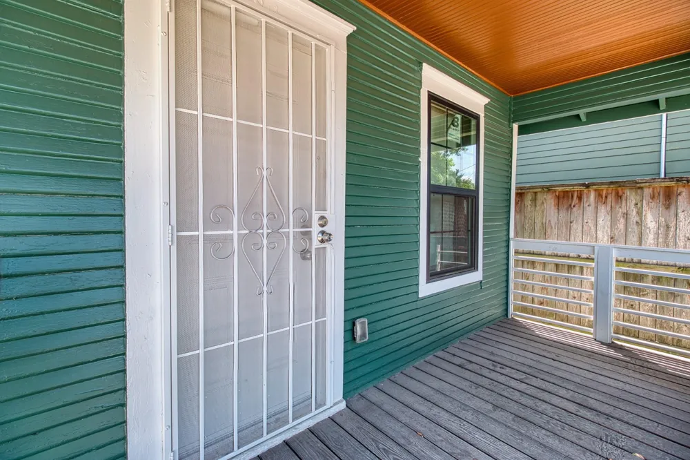 1708 Gentry Street #AB Houston, TX 77009