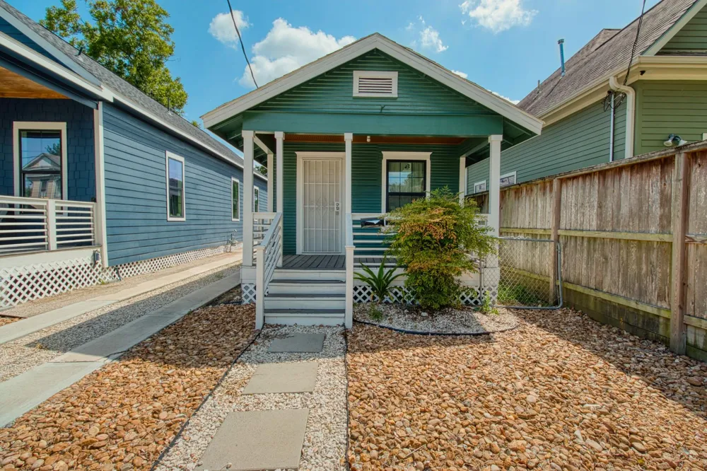 1708 Gentry Street #AB Houston, TX 77009