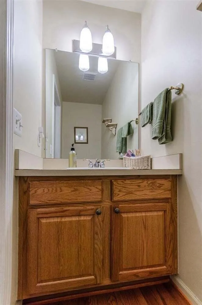 4823 Ridgeside Circle Ann Arbor, MI 48105
