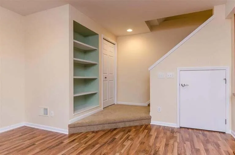 4823 Ridgeside Circle Ann Arbor, MI 48105