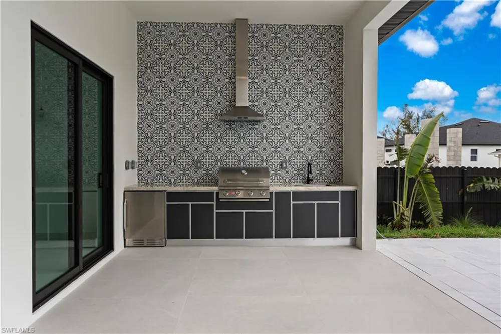 3702 ceitus Parkway Cape Coral, FL 33991