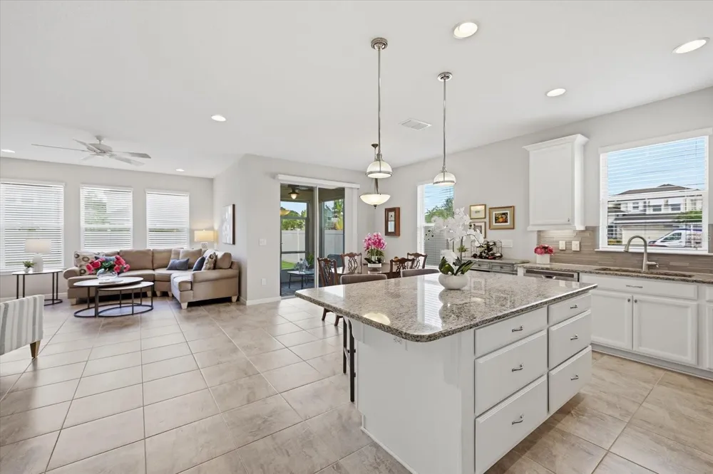 11243 SPRING GATE TRAIL Bradenton, FL 34211