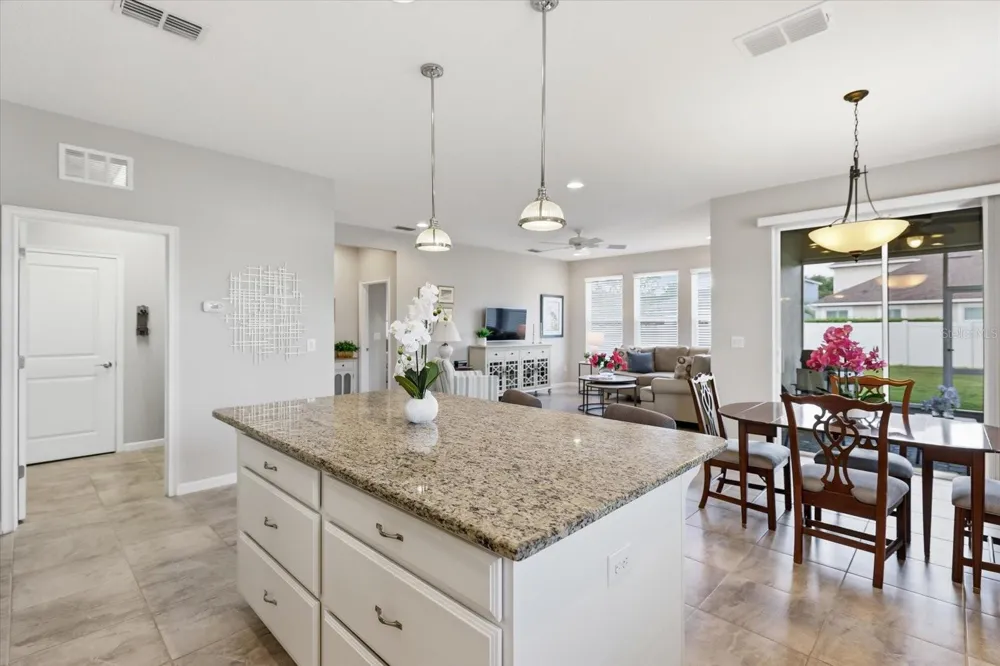 11243 SPRING GATE TRAIL Bradenton, FL 34211