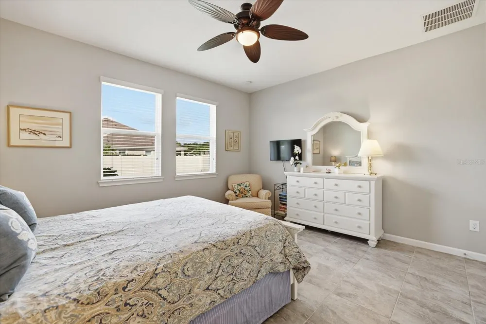 11243 SPRING GATE TRAIL Bradenton, FL 34211