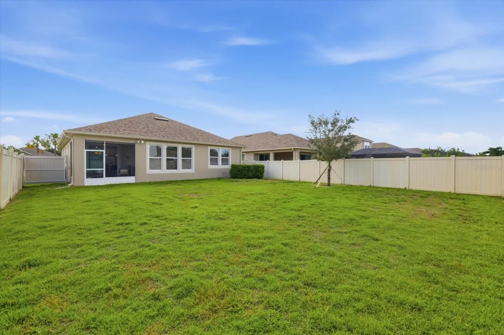 11243 SPRING GATE TRAIL Bradenton, FL 34211