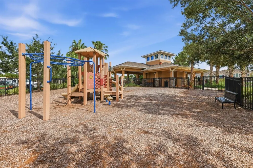11243 SPRING GATE TRAIL Bradenton, FL 34211