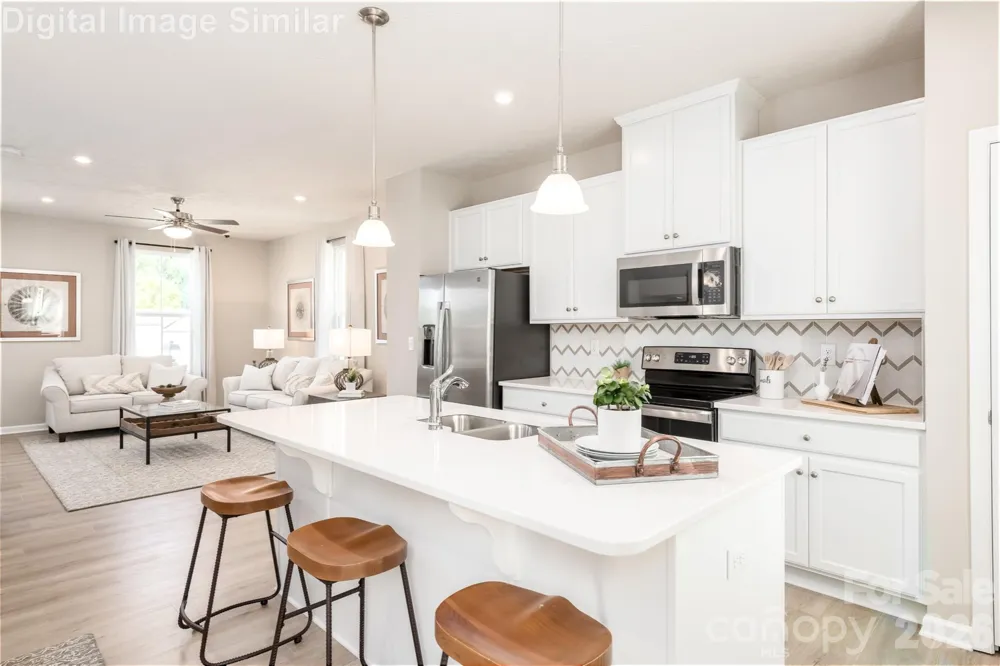 7327 Marino Court Charlotte, NC 28212