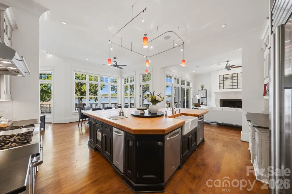 18802 Balmore Pines Lane Cornelius, NC 28031