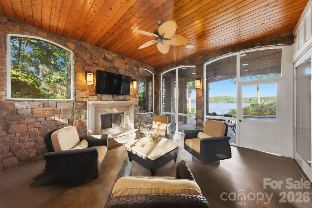 18802 Balmore Pines Lane Cornelius, NC 28031