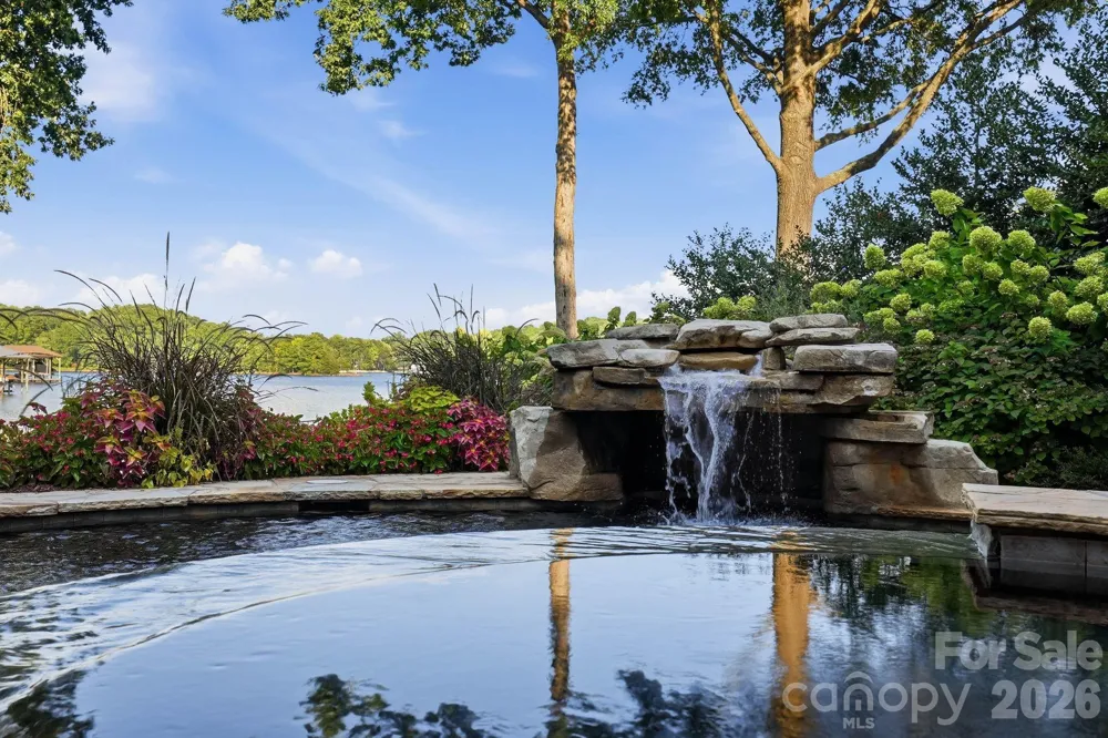 18802 Balmore Pines Lane Cornelius, NC 28031