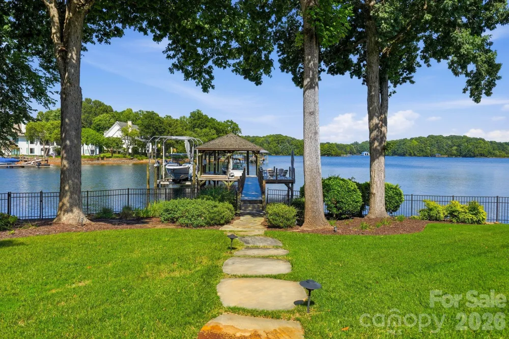 18802 Balmore Pines Lane Cornelius, NC 28031