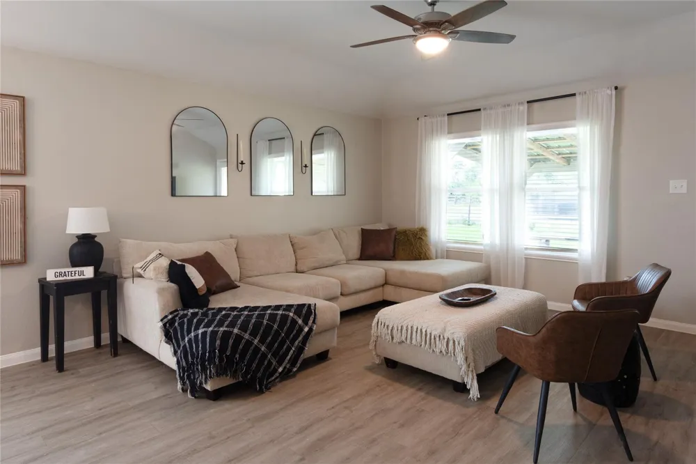 38340 Park View Drive Hempstead, TX 77445