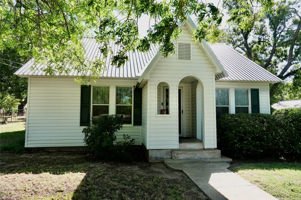 1108 Reilley Street Goldthwaite, TX 76844