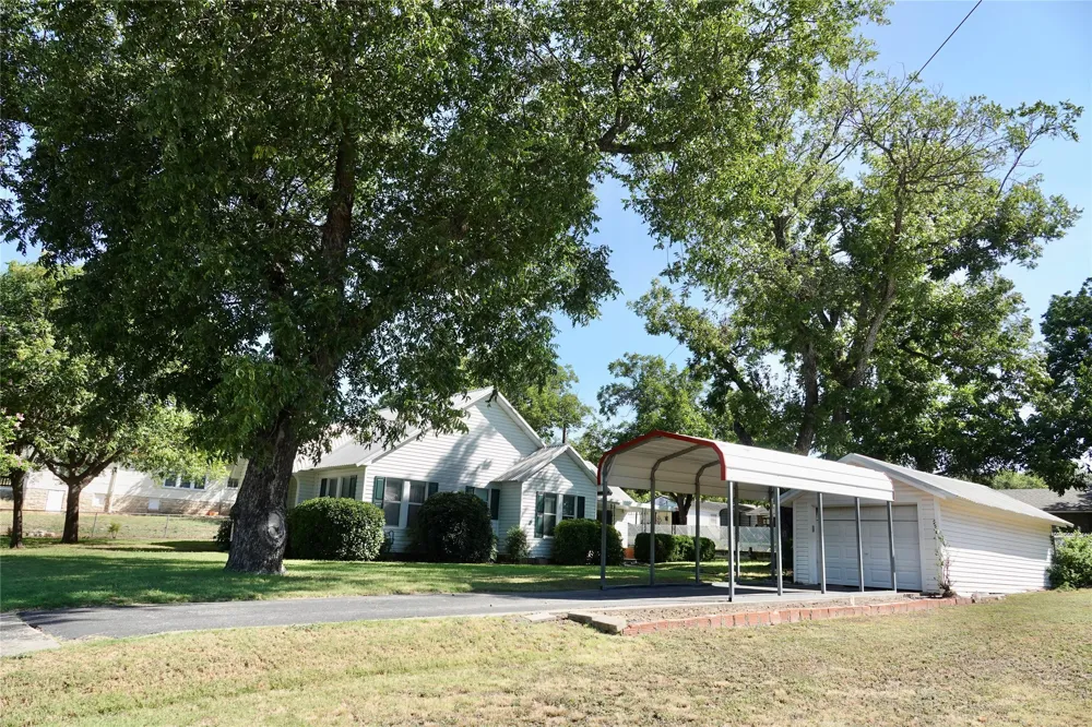 1108 Reilley Street Goldthwaite, TX 76844