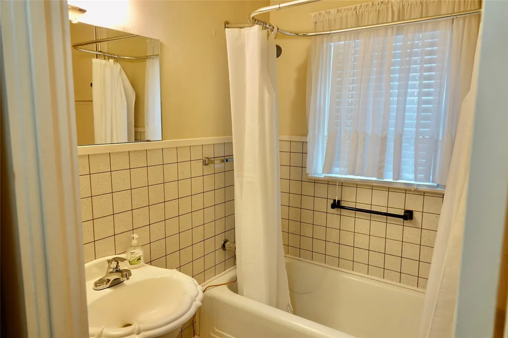 1108 Reilley Street Goldthwaite, TX 76844