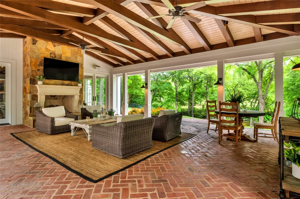 200 Legacy Downs Drive Fort Worth, TX 76126
