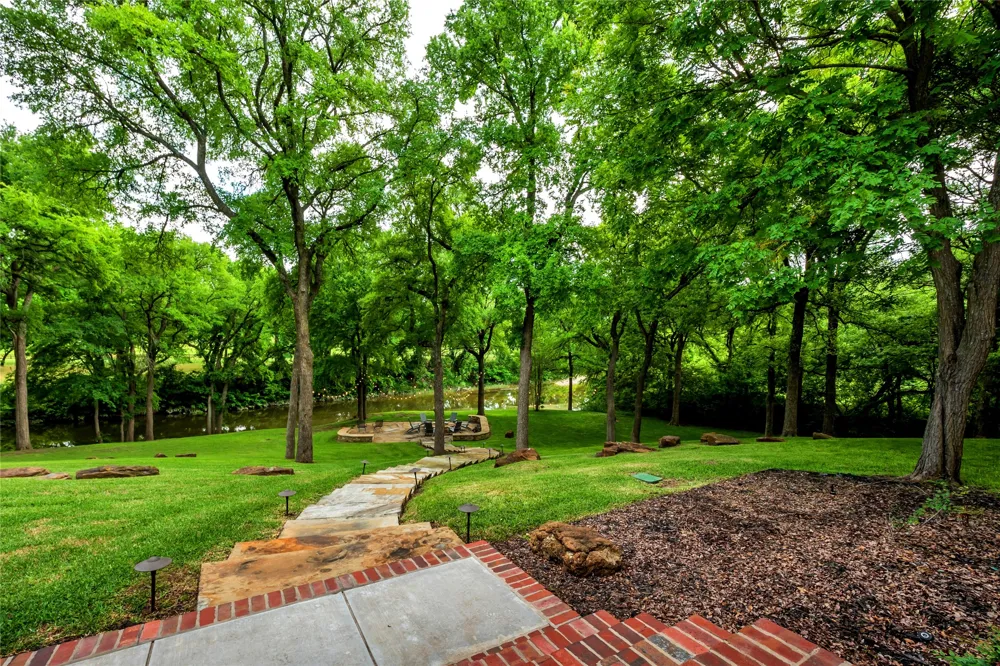200 Legacy Downs Drive Fort Worth, TX 76126