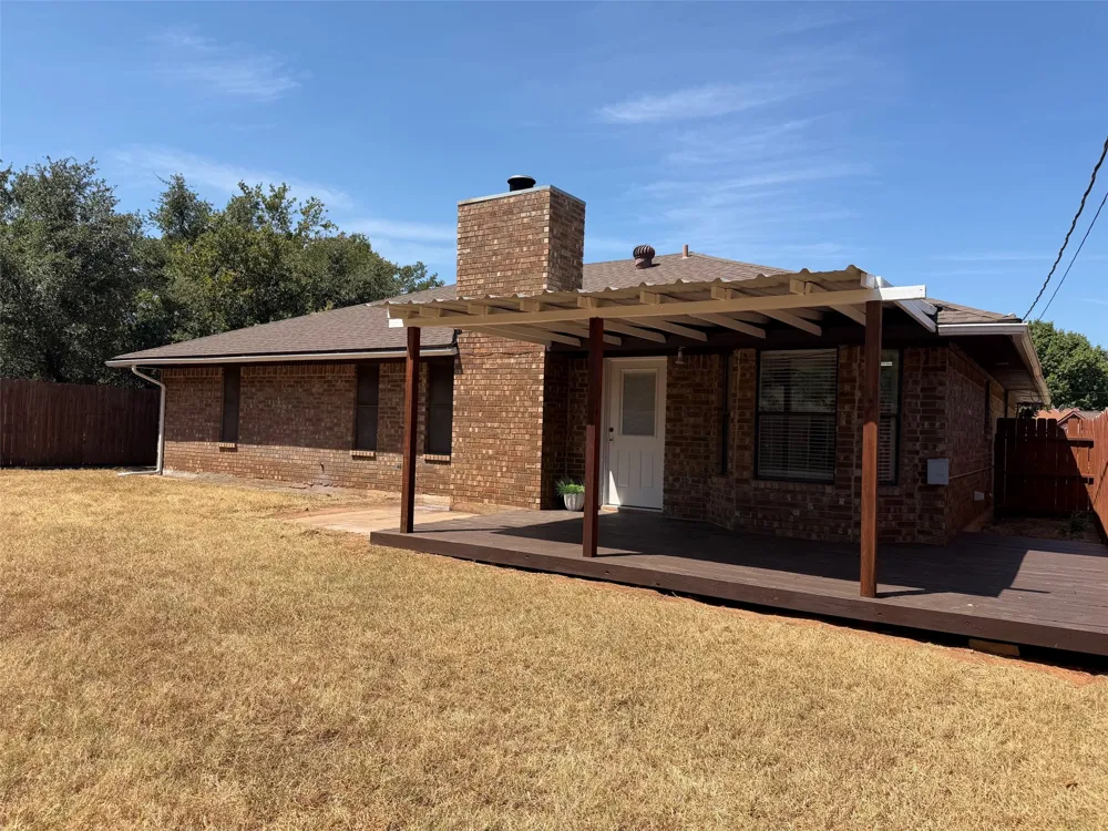 1401 Preston Trail Court Graham, TX 76450