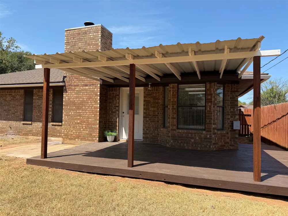 1401 Preston Trail Court Graham, TX 76450