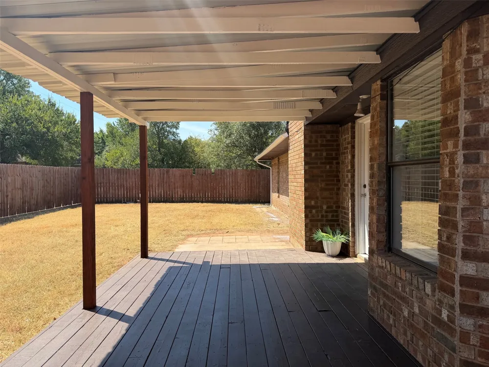 1401 Preston Trail Court Graham, TX 76450