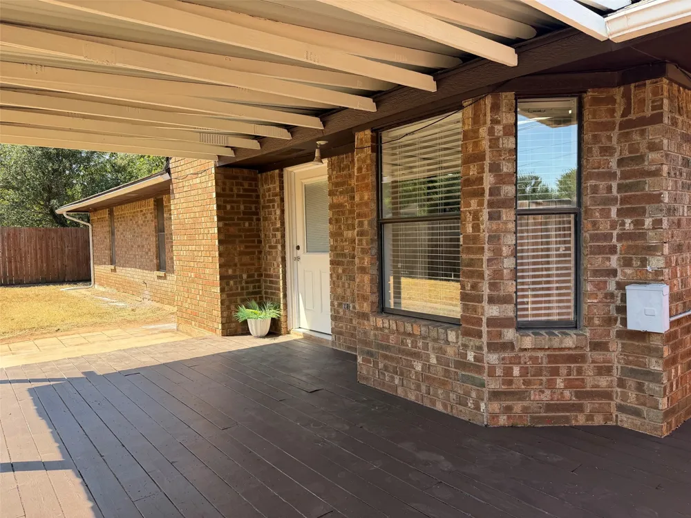 1401 Preston Trail Court Graham, TX 76450
