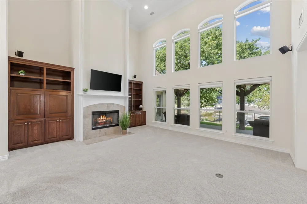 1825 Spinnaker Lane Azle, TX 76020