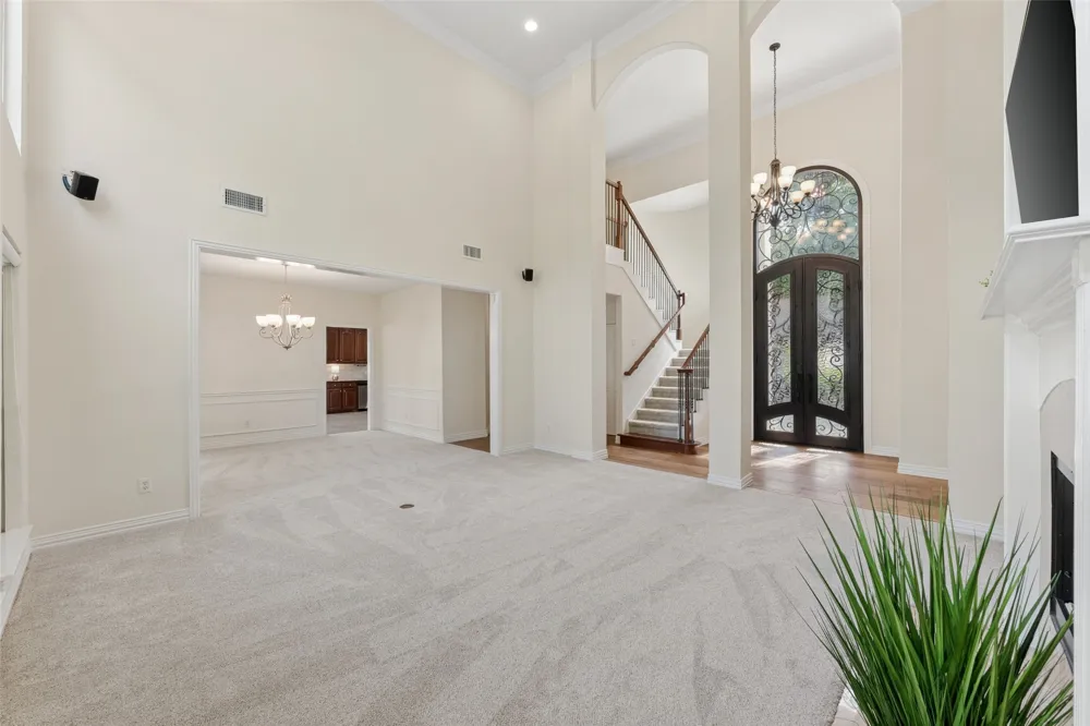 1825 Spinnaker Lane Azle, TX 76020