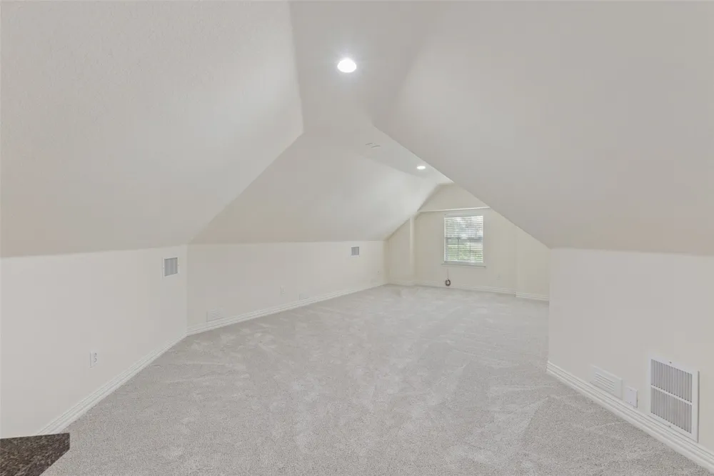 1825 Spinnaker Lane Azle, TX 76020
