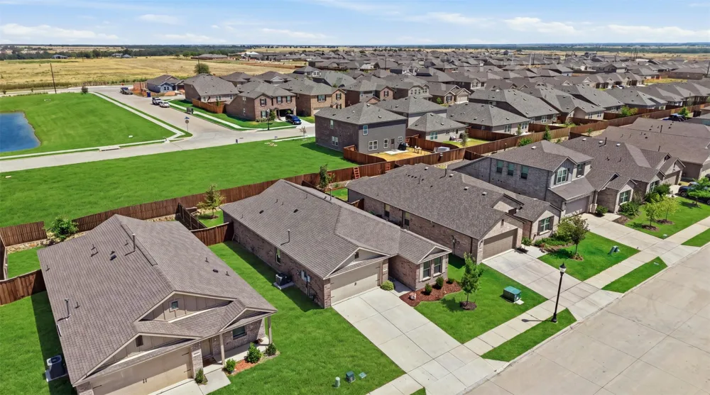 14025 Ilderton Street Pilot Point, TX 76258